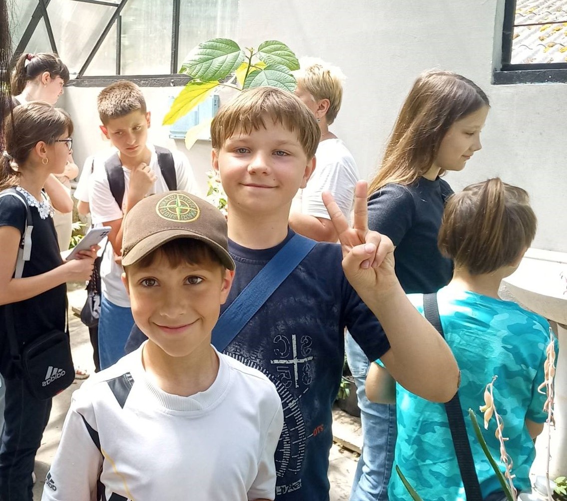 Учні Тернопільської загальноосвітньої школи І-ІІІ ступенів № 19